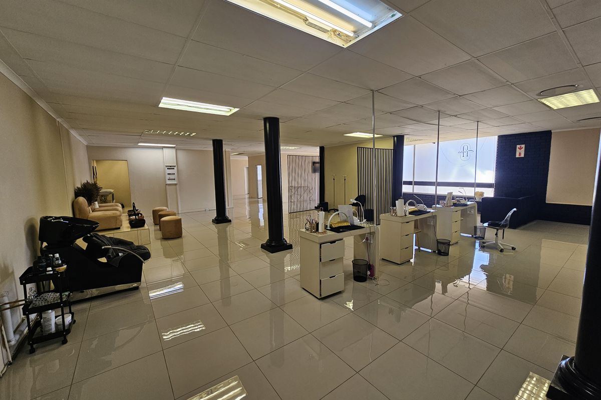 TO LET - Showroom Space - Centurion - Photo 4