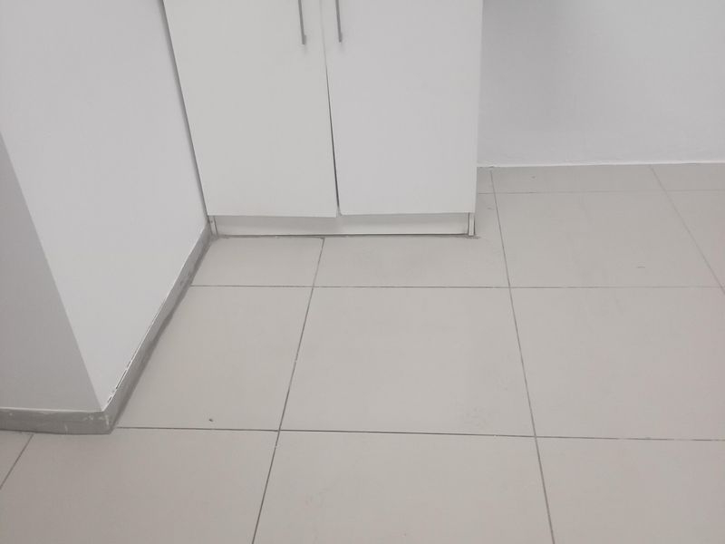 Spacious Shop to Let in Trevenna – Prime Location Near Sunnypark Mall - Photo 5