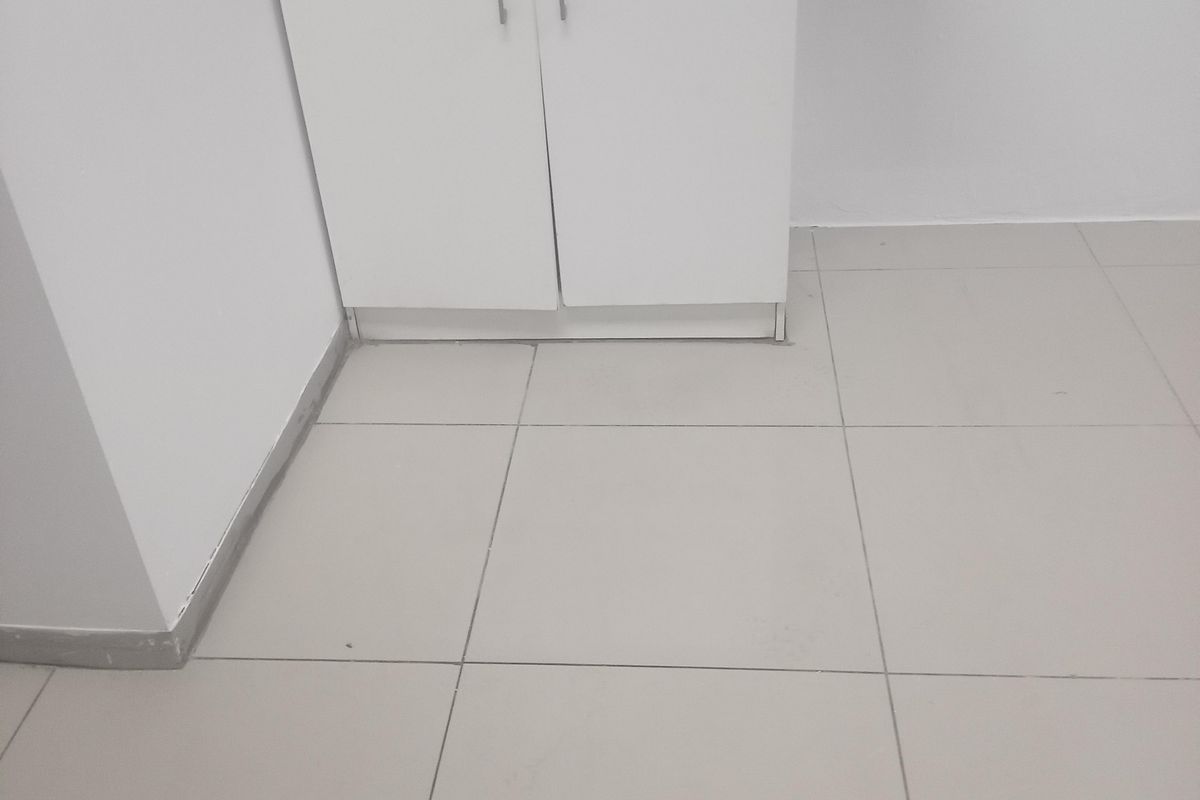 Spacious Shop to Let in Trevenna – Prime Location Near Sunnypark Mall - Photo 5