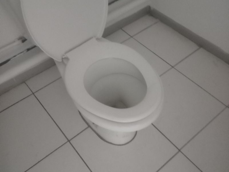 Spacious Shop to Let in Trevenna – Prime Location Near Sunnypark Mall - Photo 2