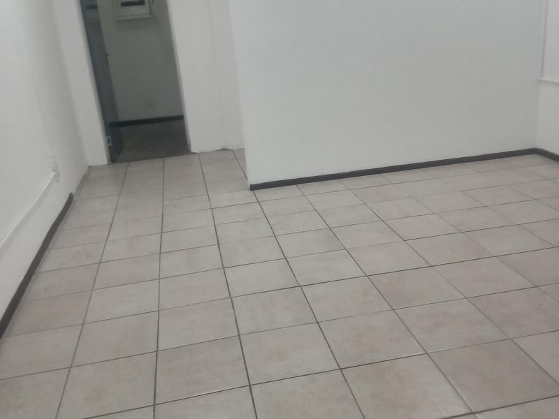 Shop to Let in Trevenna – Prime Location! - Photo 6