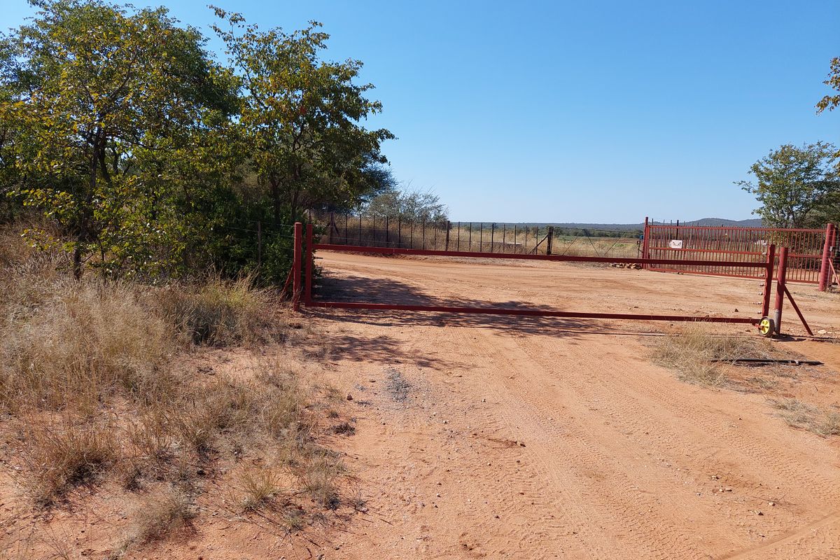 Bushveld Farm with Aquaculture & Vegetable Farming Potential - Photo 2