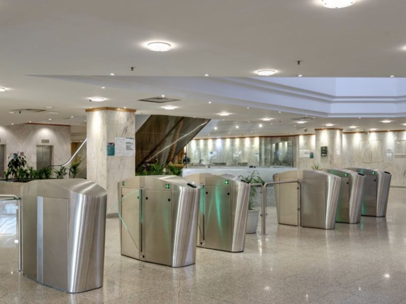 Kingsmead Commercial Property For Sale - Photo 6