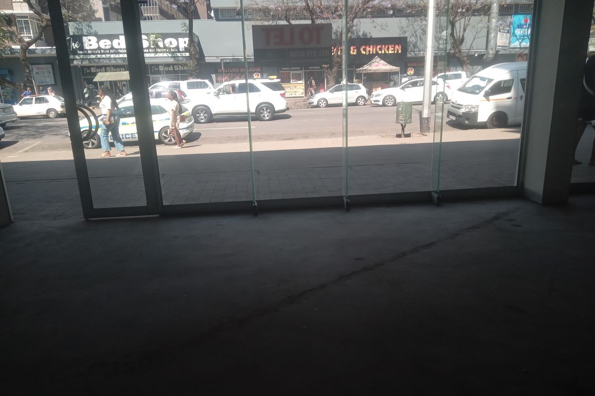 Large Shop to Let – Prime Location in Arcadia, Pretoria - Photo 4