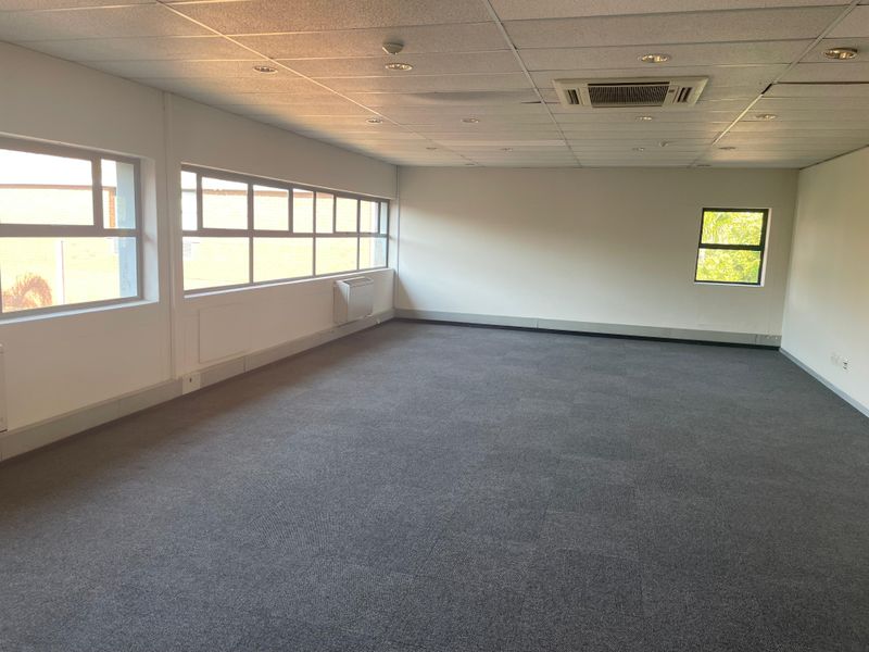 To Let: 1,230.09 m2 First Floor Office | Block C, 789 16th Road, Randjespark, Midrand - Photo 10