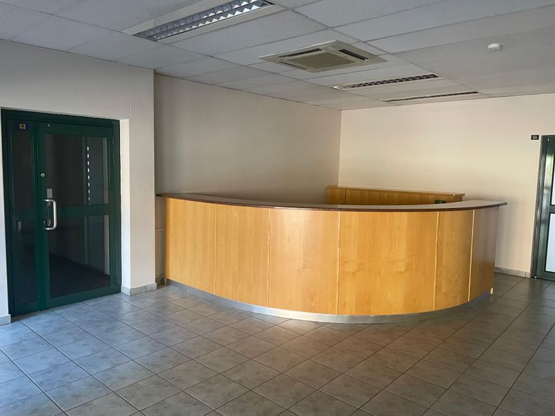 To Let: 1,230.09 m2 First Floor Office | Block C, 789 16th Road, Randjespark, Midrand - Photo 3