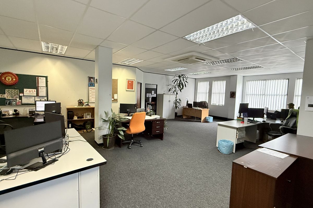 Secure Income-Generating Office Property | Victoria Country Club Estate - Photo 4