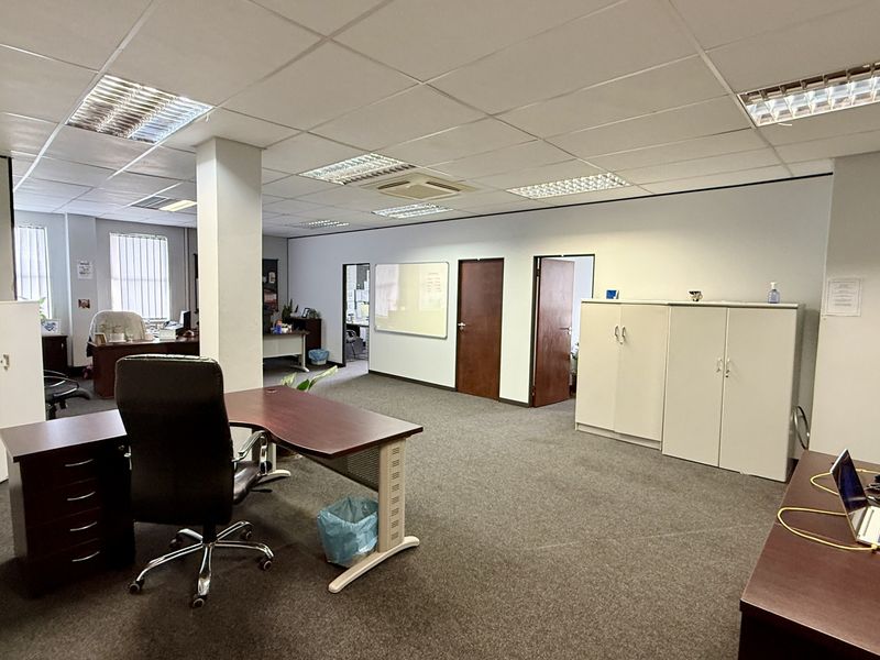 Secure Income-Generating Office Property | Victoria Country Club Estate - Photo 7