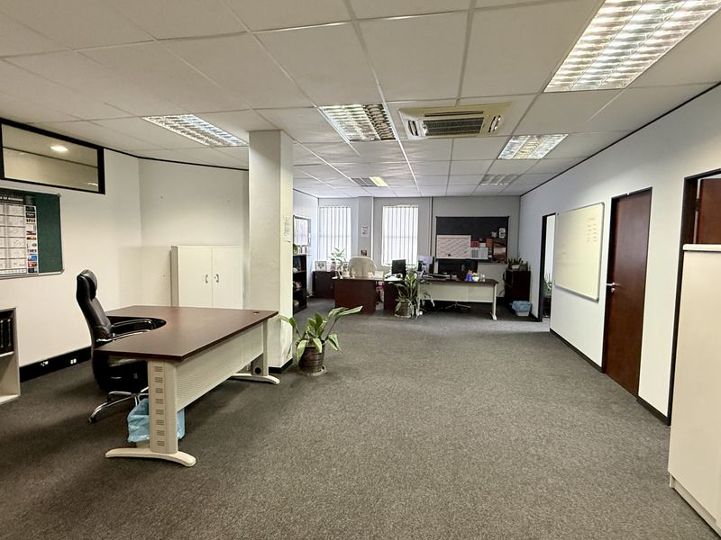 Secure Income-Generating Office Property | Victoria Country Club Estate - Photo 6