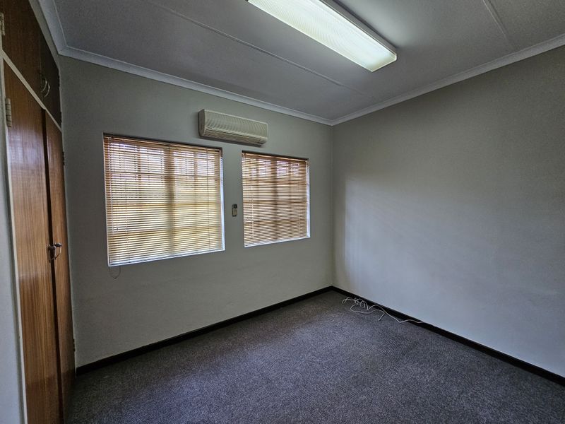 TO LET - OFFICE OR SALON SPACE CENTURION - Photo 6