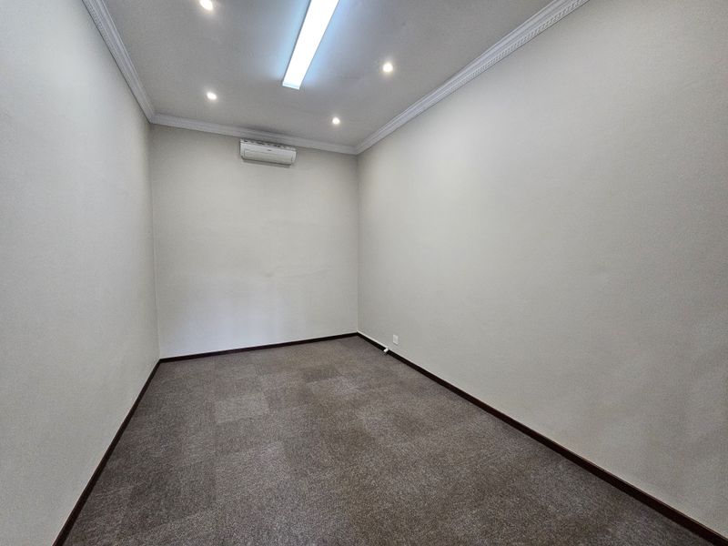 TO LET - OFFICE OR SALON SPACE CENTURION - Photo 8