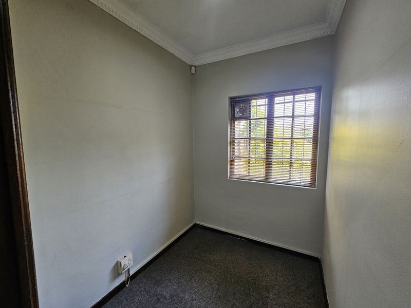 TO LET - OFFICE OR SALON SPACE CENTURION - Photo 10