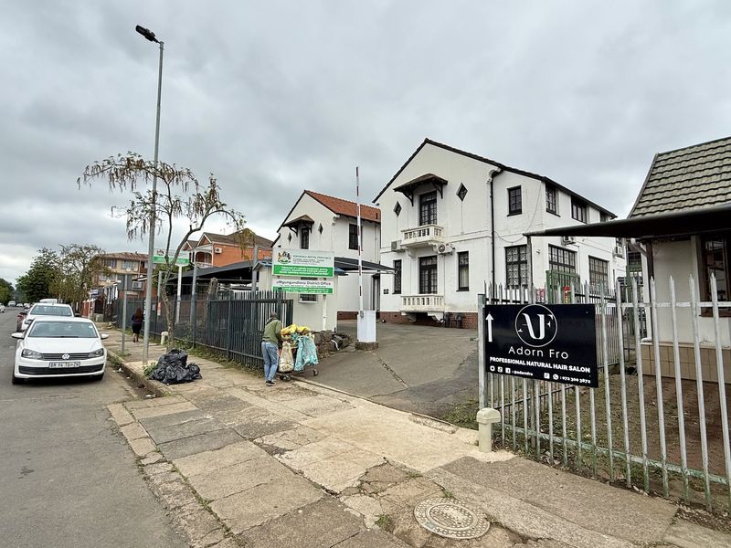 Prime Commercial Property on Burger Street – Government-Tenanted Investment Opportunity - Photo 3