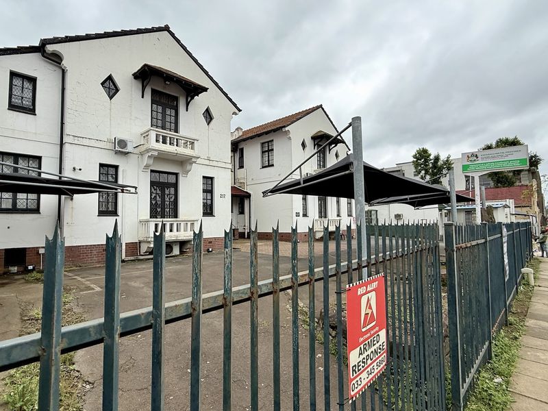 Prime Commercial Property on Burger Street – Government-Tenanted Investment Opportunity - Photo 2