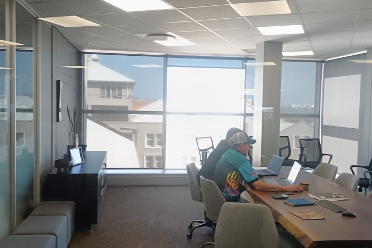 Spacious 412m2 office available to let in Point Waterfront, Durban—ideal for your business needs! - Photo 5