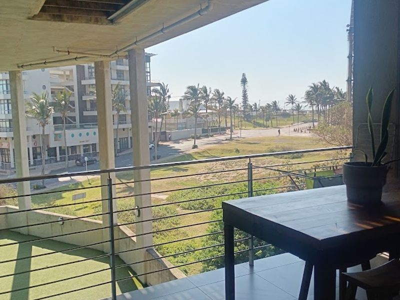 Spacious 412m2 office available to let in Point Waterfront, Durban—ideal for your business needs! - Photo 10