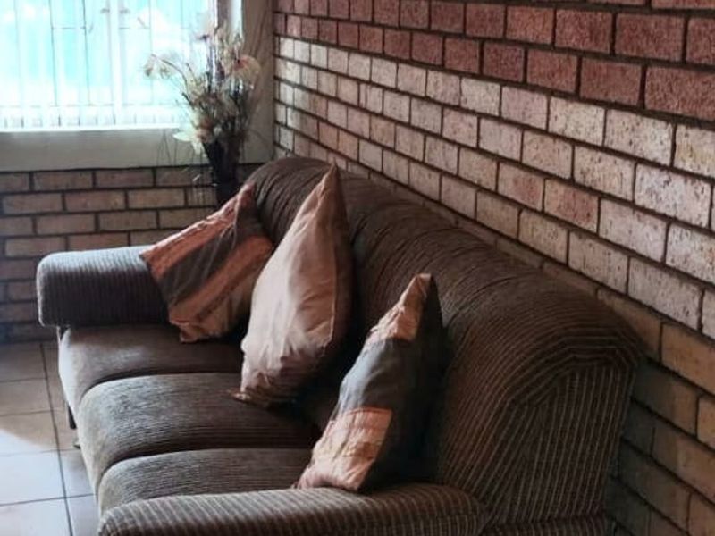 PRIME OFFICE SPACE IN SCOTTSVILLE - Photo 10