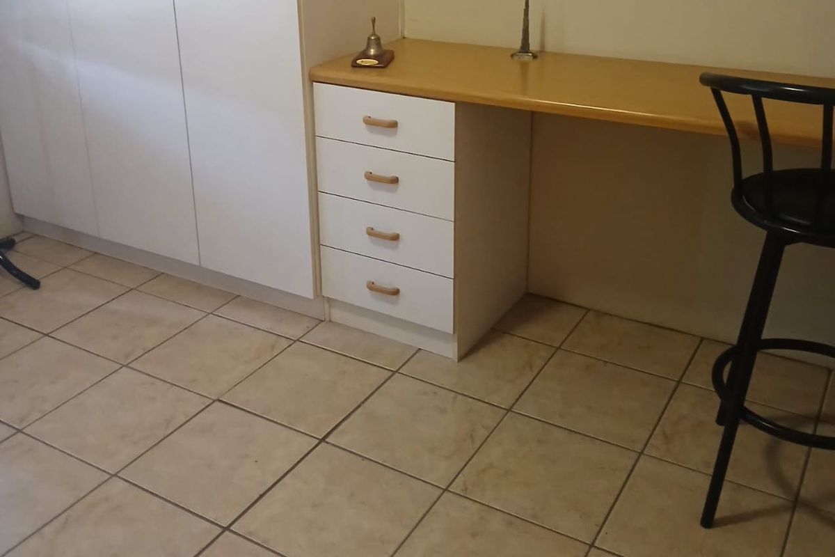 PRIME OFFICE SPACE IN SCOTTSVILLE - Photo 5