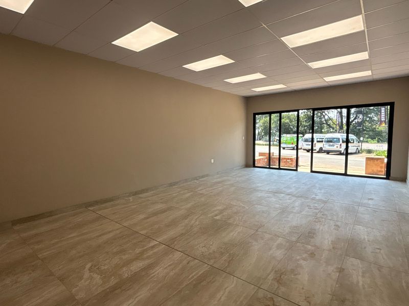 80 sqm Commercial Shop to Rent in Hilton Central - Photo 6