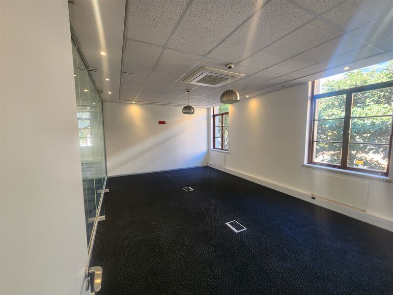 489sqm Offices to let in Sandton - Photo 6