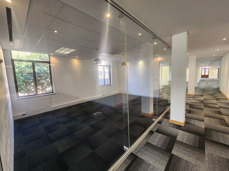 489sqm Offices to let in Sandton - Photo 7