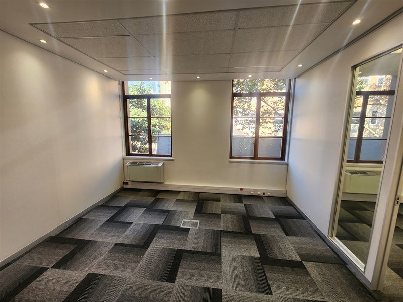 489sqm Offices to let in Sandton - Photo 5