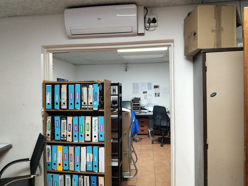 1228sqm-warehouse-for-sale-northlands-northriding-randburg-gauteng-south-africa - Photo 10