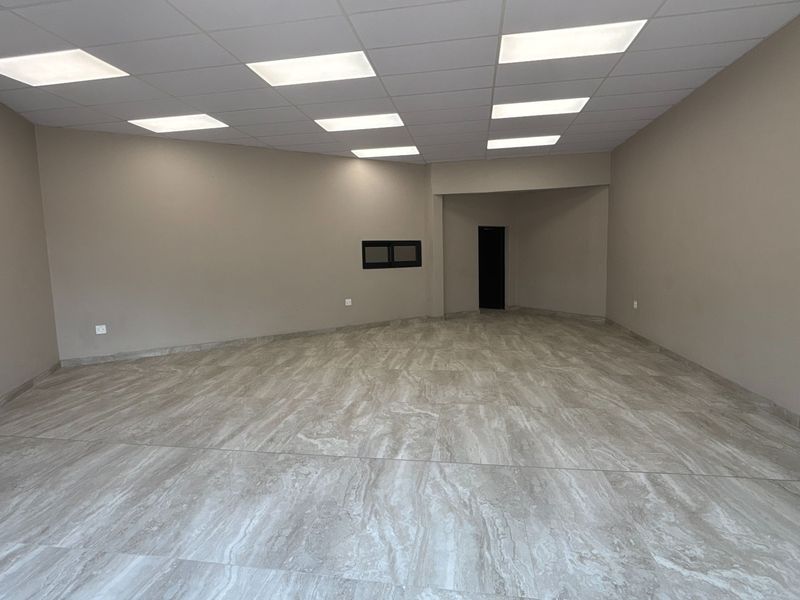 80 sqm Commercial Shop to Rent in Hilton Central - Photo 2