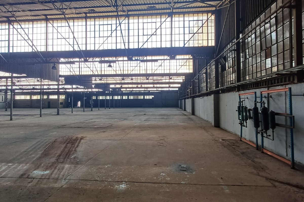 Industrial Property To Let in Henville, Germiston - Photo 3