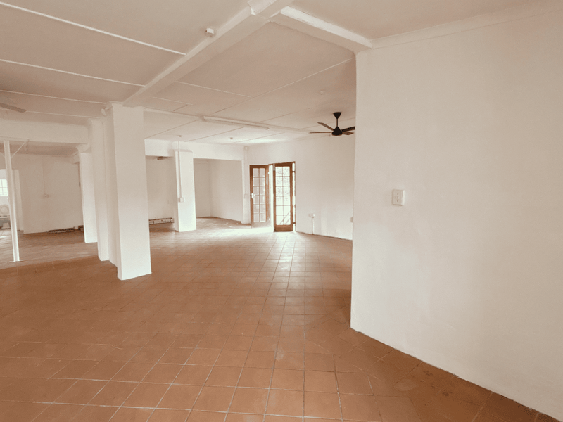 Versatile Commercial Premises on Main Street, Howick North - Photo 4