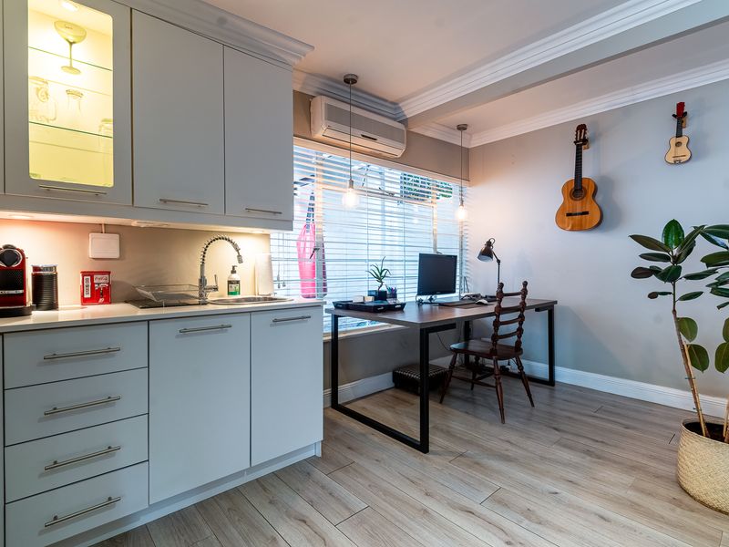 Luxury Office and Residential Property in Lynnwood Glen, Pretoria - Photo 8