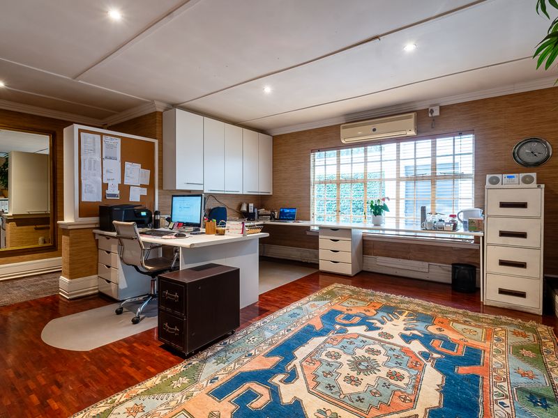 Luxury Office and Residential Property in Lynnwood Glen, Pretoria - Photo 7
