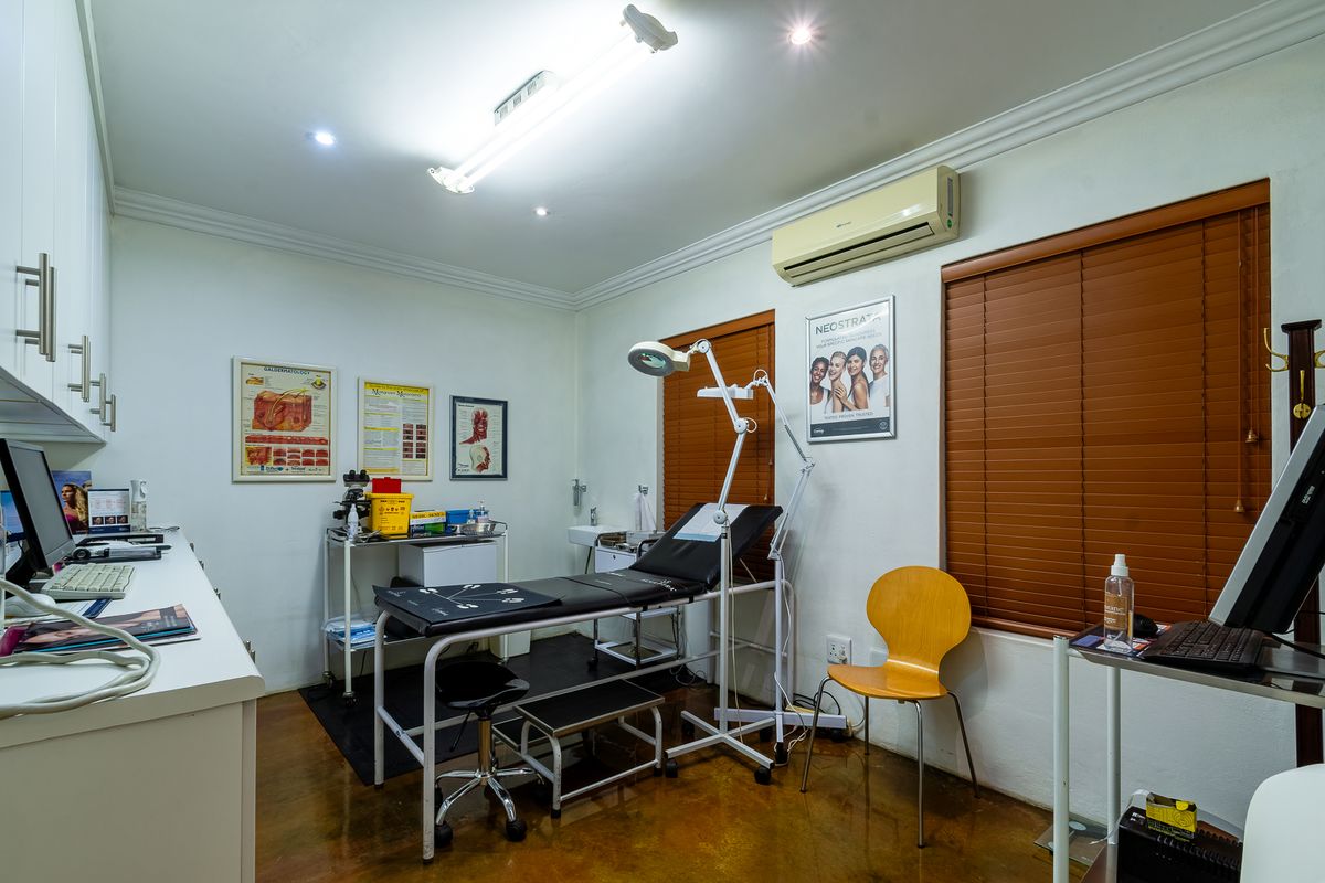 Luxury Office and Residential Property in Lynnwood Glen, Pretoria - Photo 4