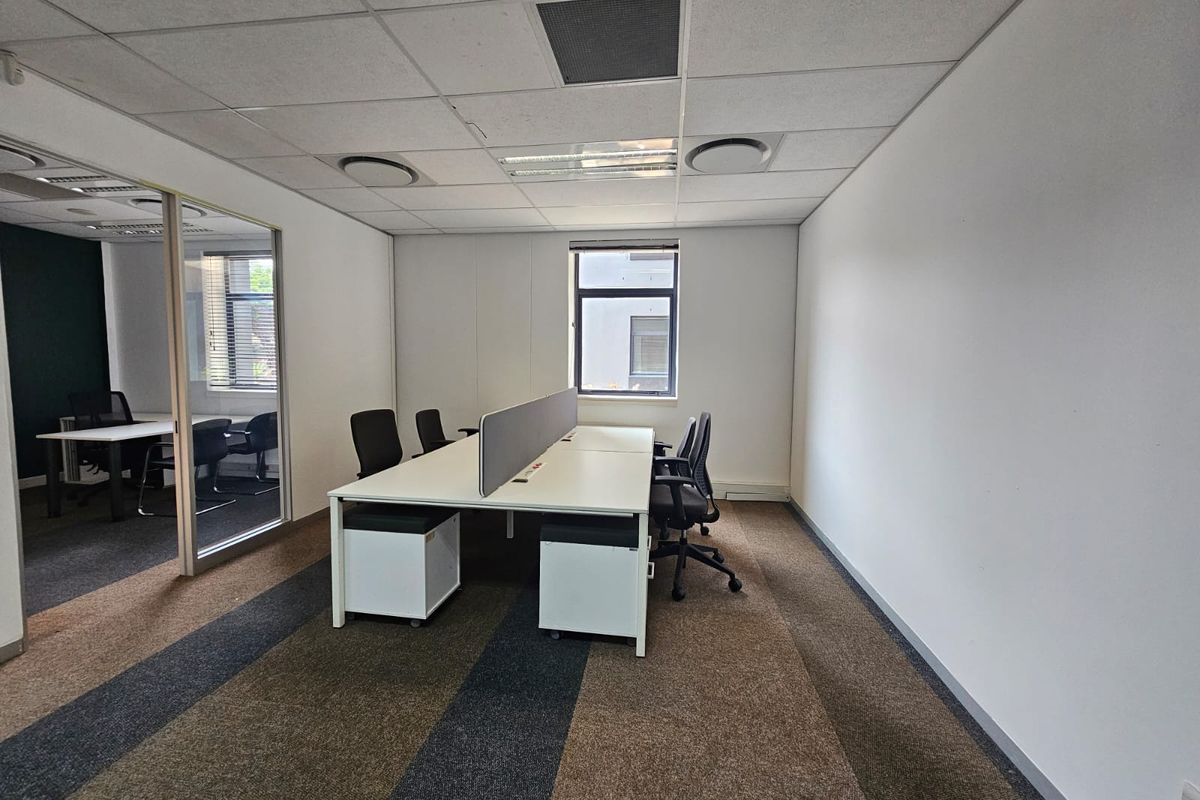 TO LET | Fully Serviced & Furnished Office Suite – 92m2 | Menlyn Maine - Photo 5