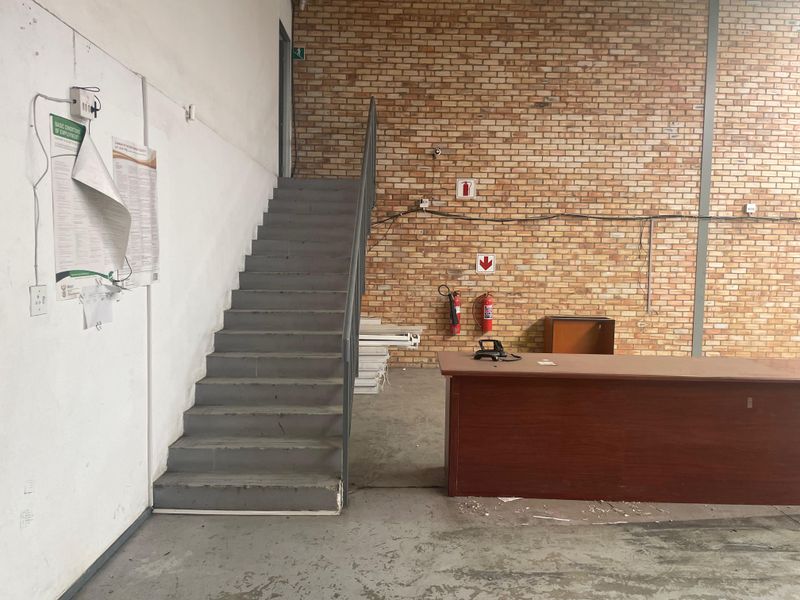 Grand Central, X3 Warehouse Units to Let , 555m2 each - along New Road, Midrand - Photo 6