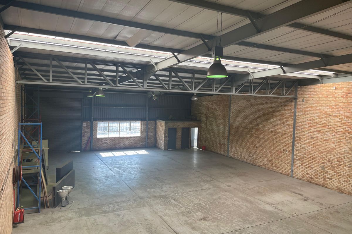 Grand Central, X3 Warehouse Units to Let , 555m2 each - along New Road, Midrand - Photo 3