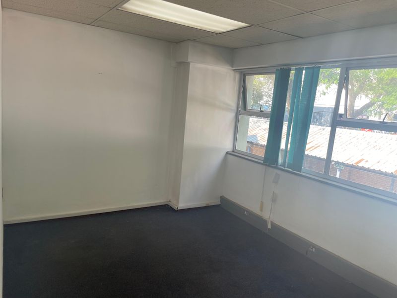 Grand Central, Warehouse Unit to Let, 368m2  - along New Road, Midrand - Photo 8