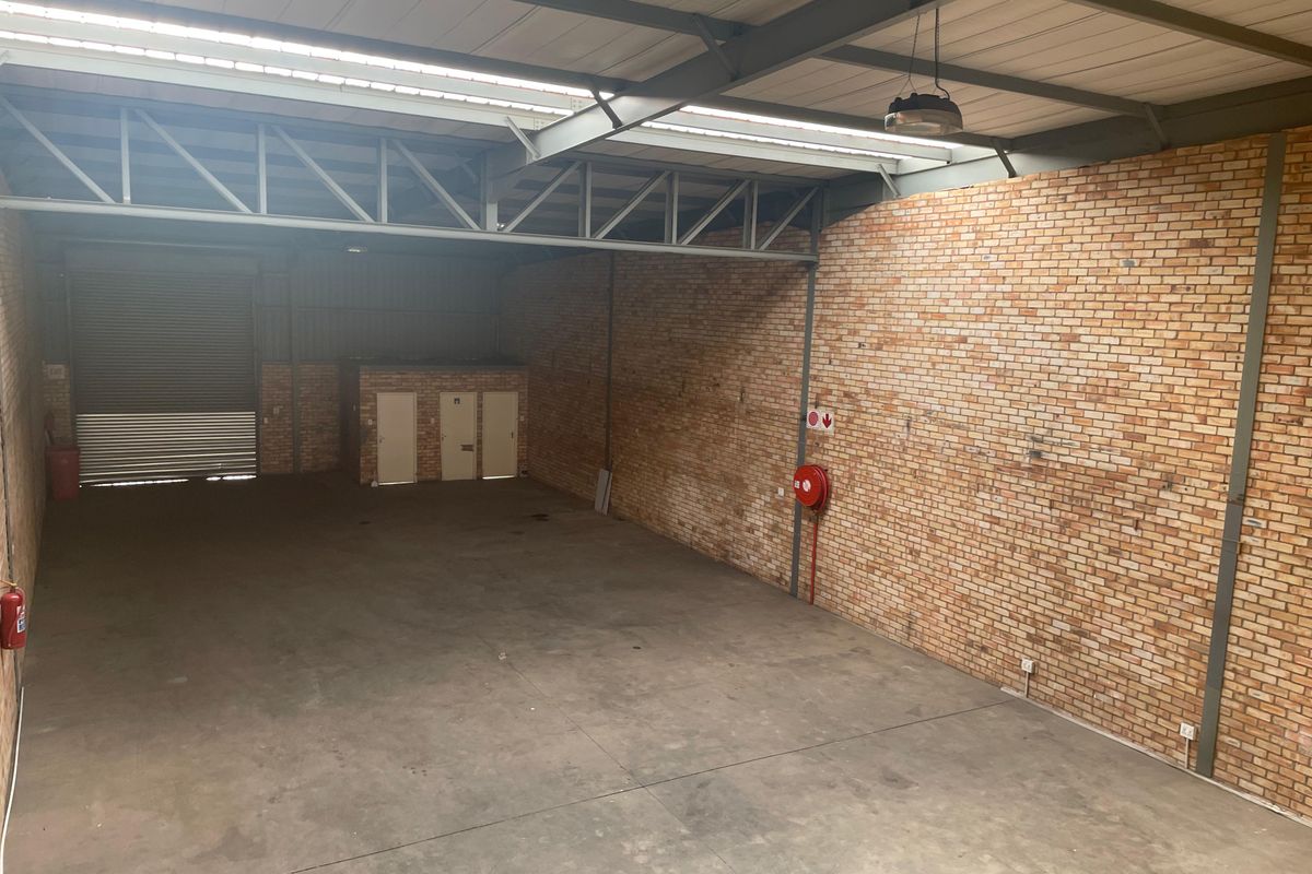 Grand Central, Warehouse Unit to Let, 368m2  - along New Road, Midrand - Photo 3