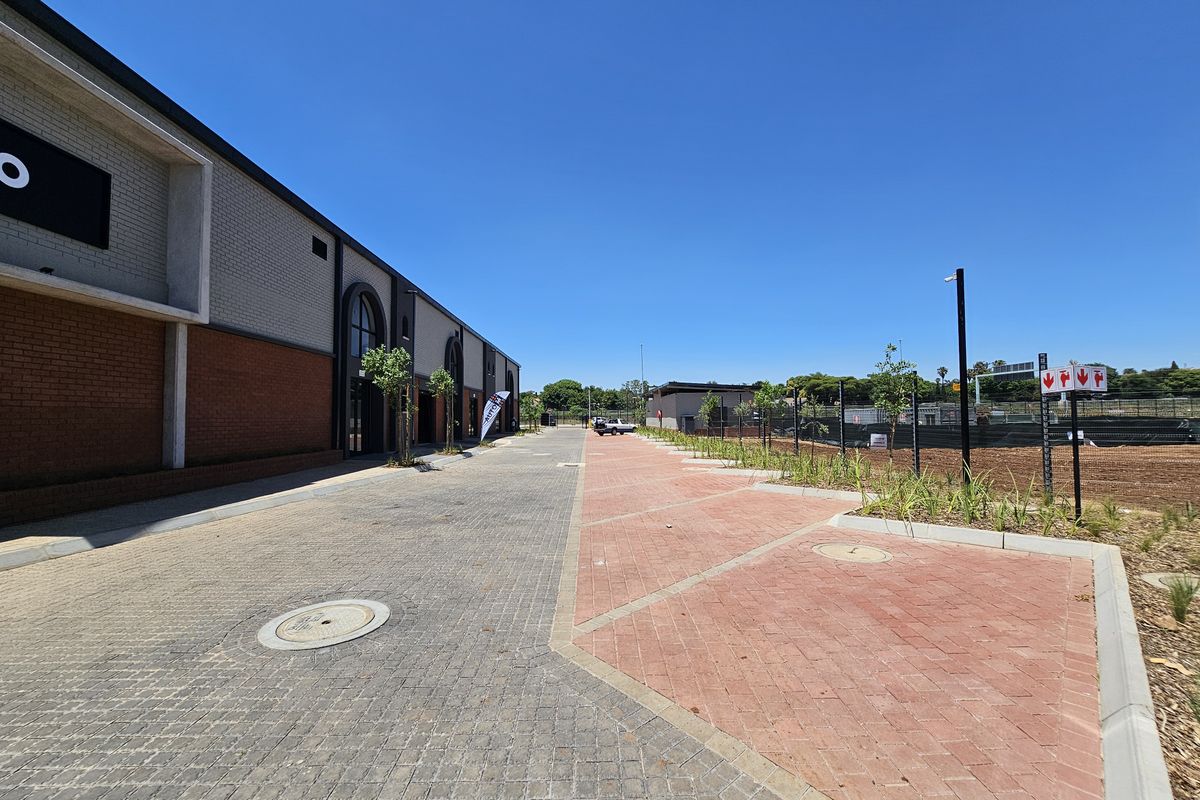 NEWLY DEVELOPED RETAIL/ SHOWROOM SPACE - CENTURION - Photo 4
