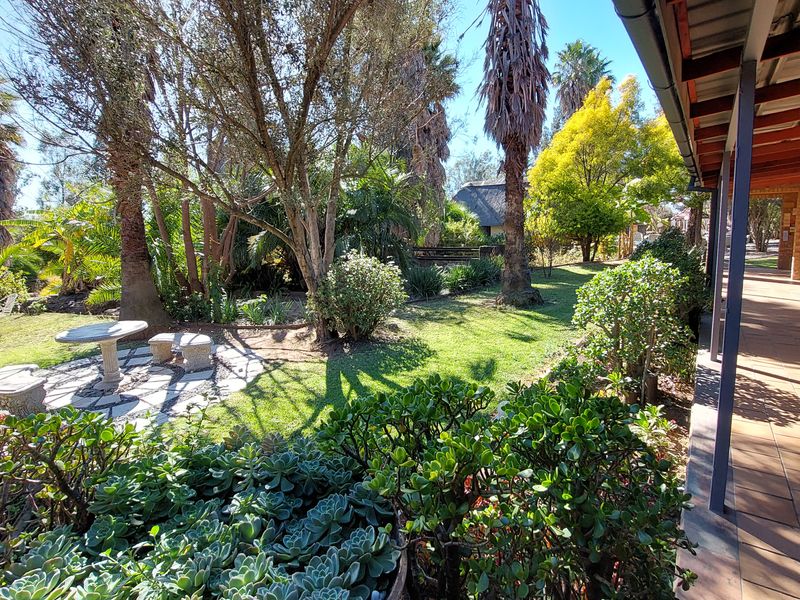 Bed & Breakfast on N11 - Photo 8