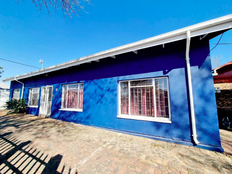 Prime Commercial Property for Sale in Benoni Central – Ideal for Medical or Professional Offices! - Photo 2