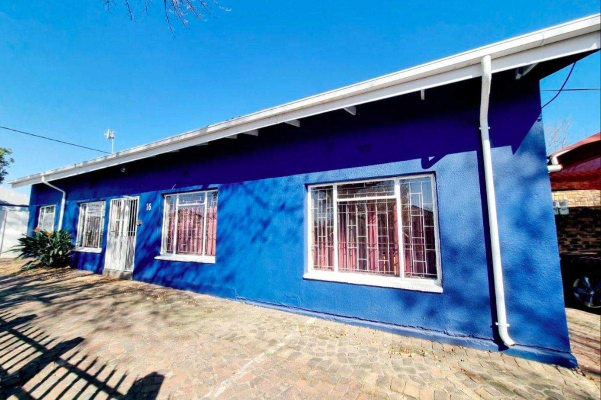 Prime Commercial Property for Sale in Benoni Central – Ideal for Medical or Professional Offices! - Photo 2