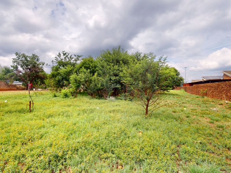 Prime Vacant Land for Sale – Promosa Commercial Hub - Photo 4