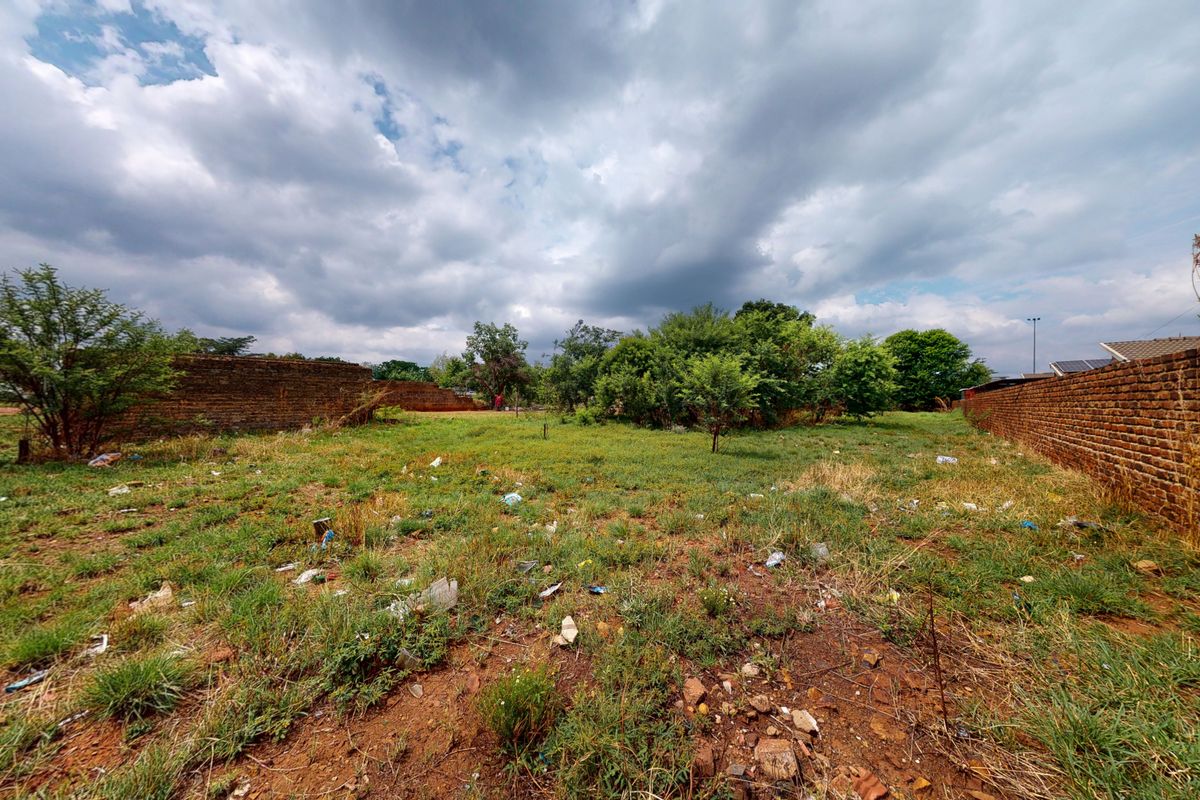 Prime Vacant Land for Sale – Promosa Commercial Hub - Photo 3