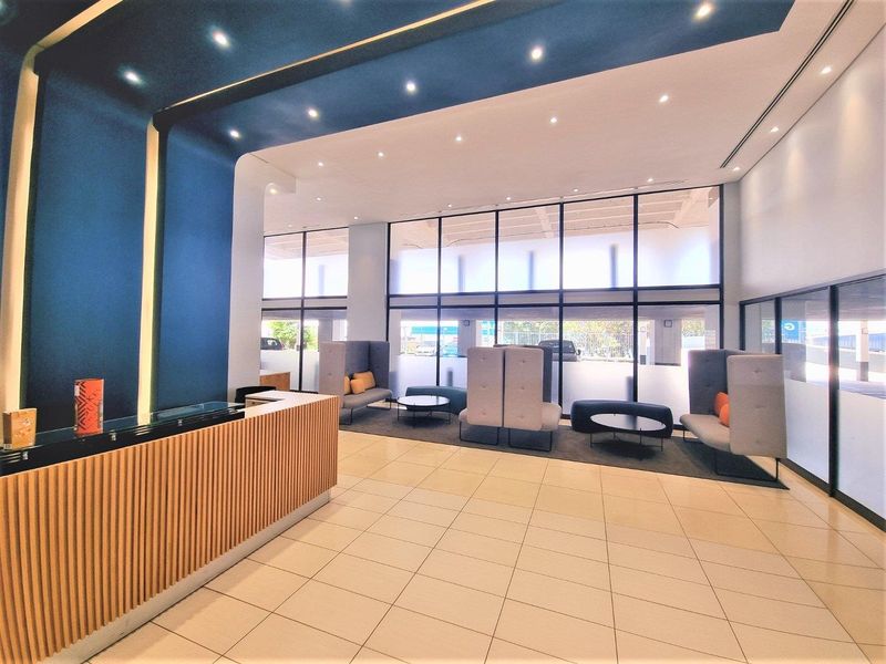 Last floor in 192 Braam Fischer Drive - Photo 2
