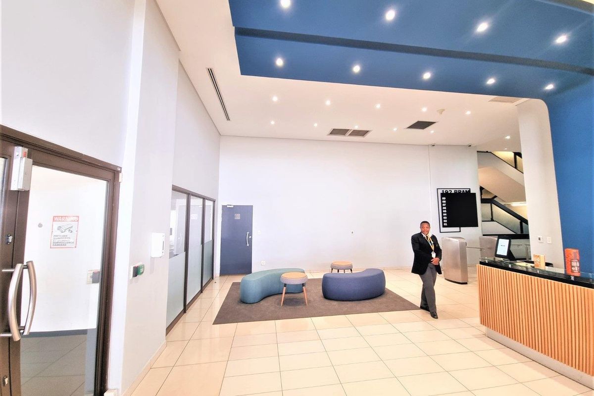 Last floor in 192 Braam Fischer Drive - Photo 3