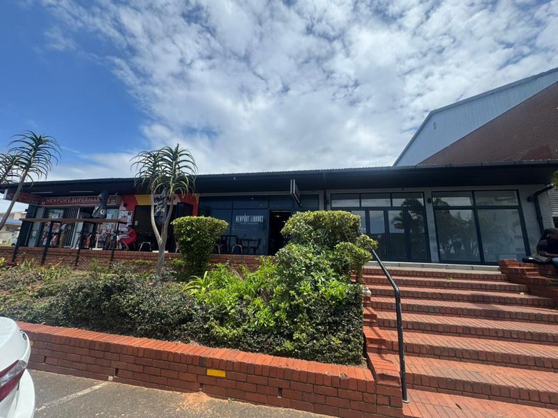 Incredible location : RETAIL unit to let in the heart of Glenashley. - Photo 2