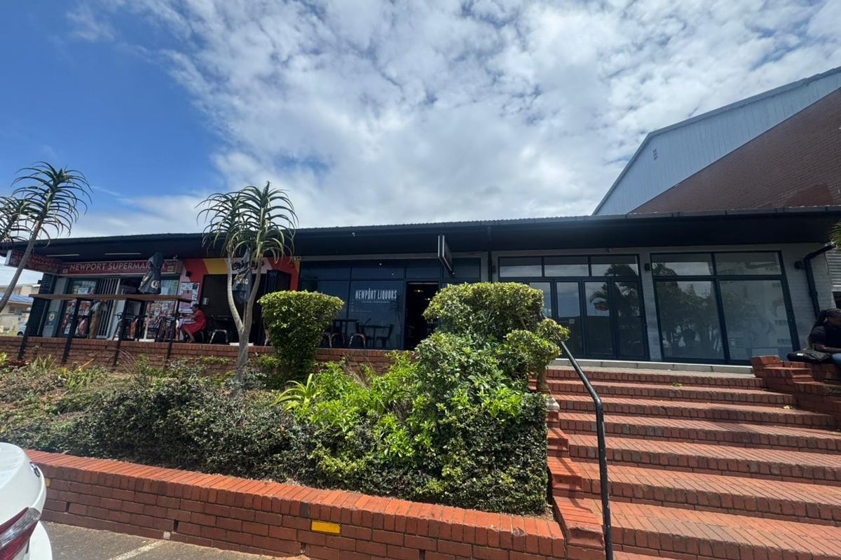 Incredible location : RETAIL unit to let in the heart of Glenashley. - Photo 2