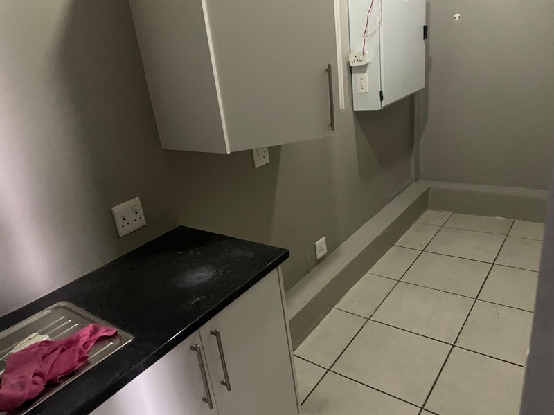 66 m2 Shop/ Medical Suite To Let – Kyalami on Main Shopping Centre - Photo 5