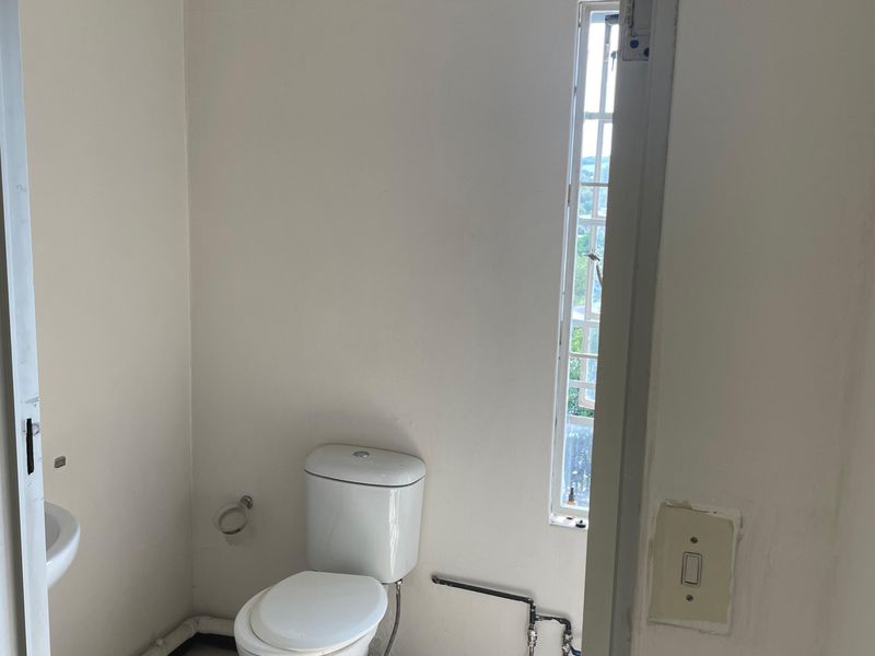 65 m2 Retail Shop / Medical Suite To Let – Kyalami on Main Shopping Centre - Photo 8